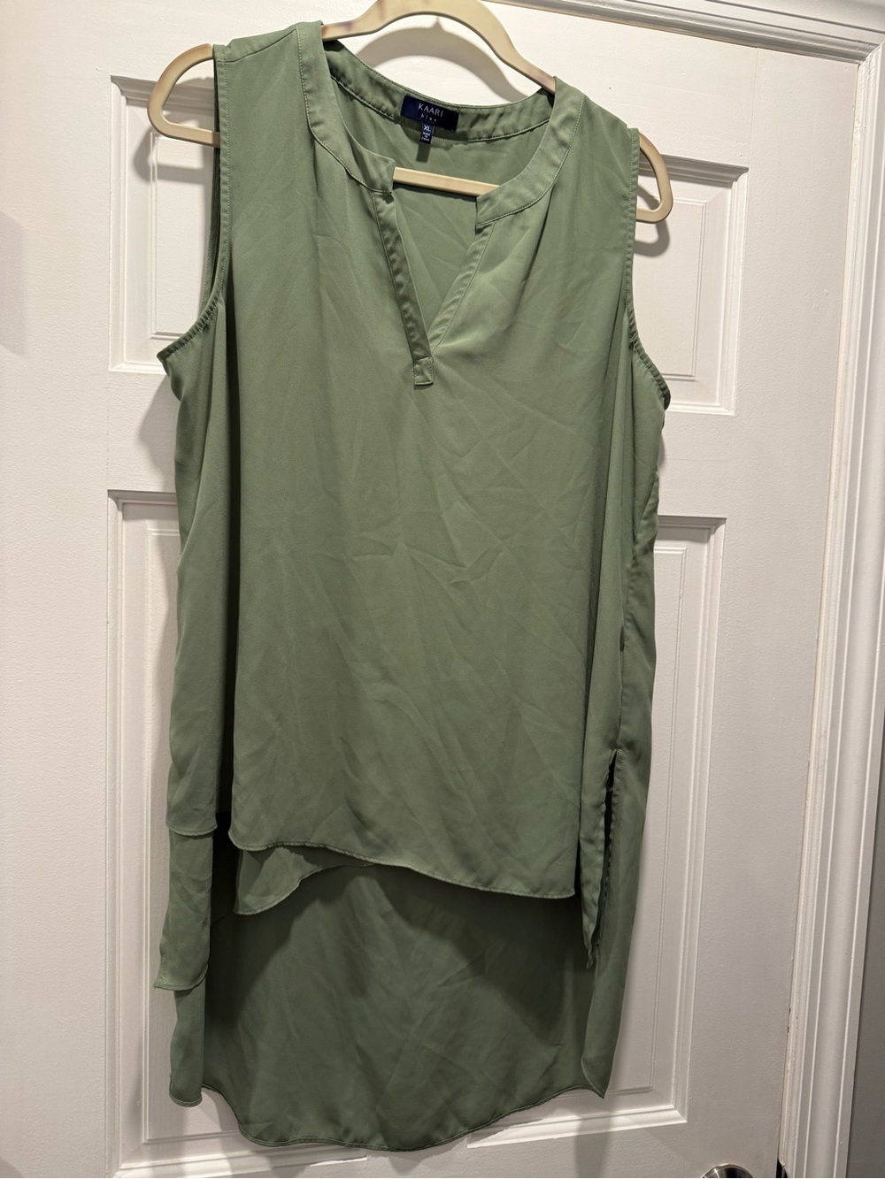KAARI blue Sleeveless Layered V-Neck Top - Sage Green size XL